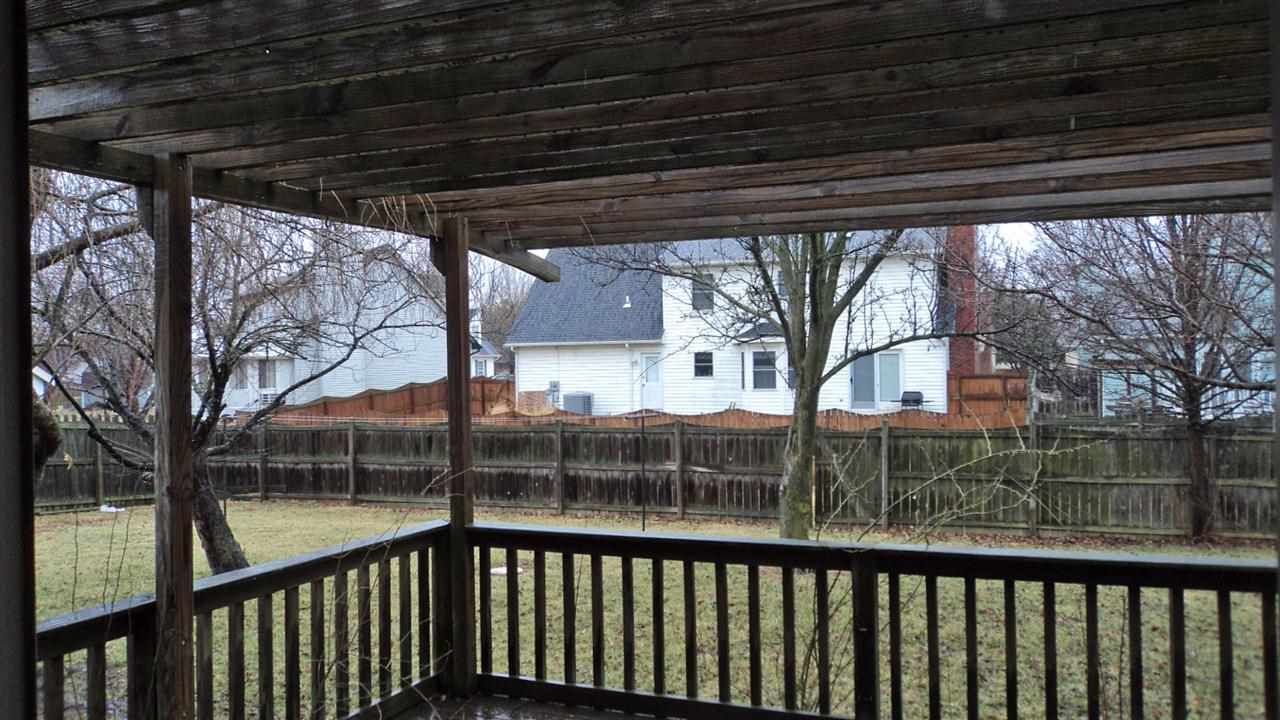 1801 Dove Ln, Evansville, IN 47715 photo 8