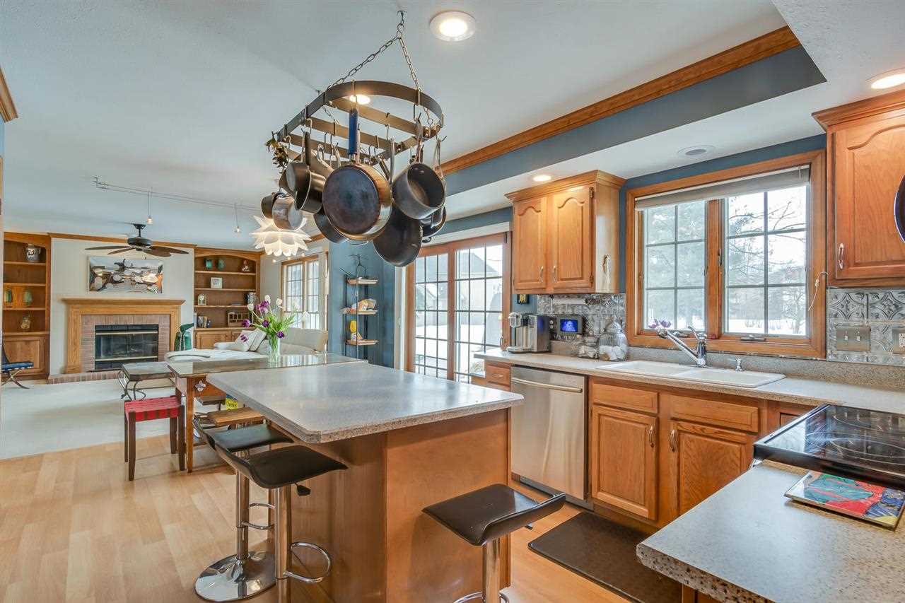 17160 Darden Rd, Granger, IN 46530 photo 9
