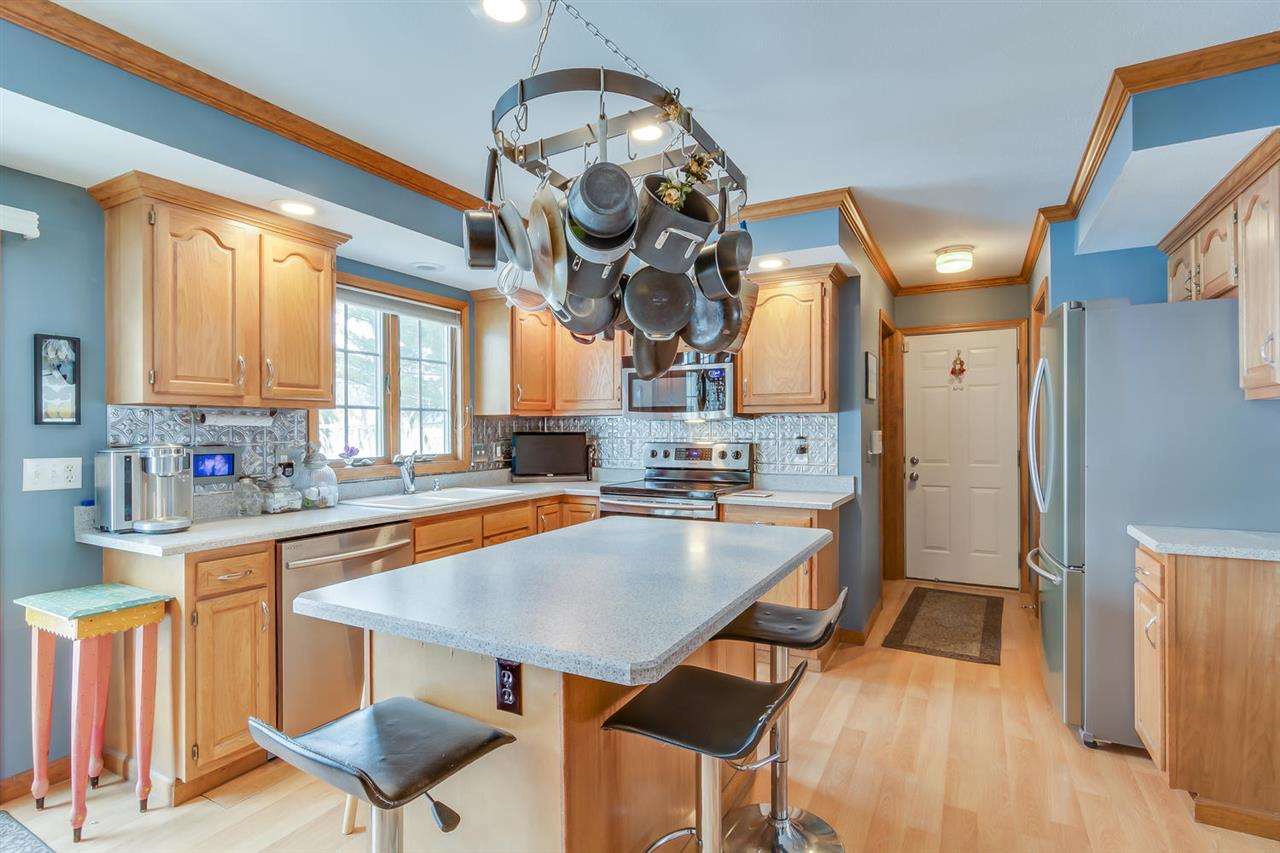17160 Darden Rd, Granger, IN 46530 photo 8