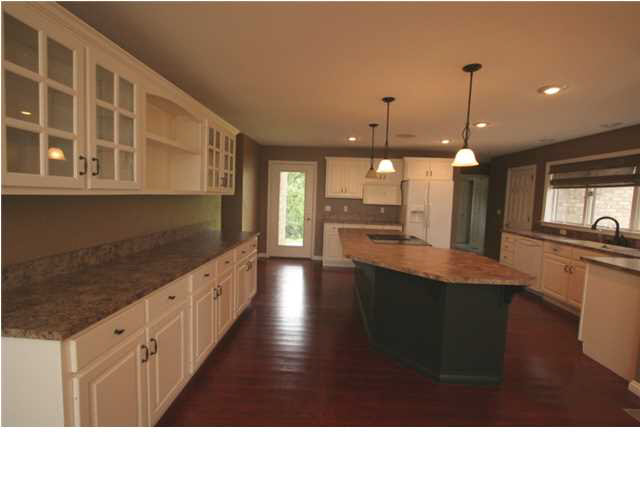 6425 E 700 S, Ferdinand, IN 47532 photo 4