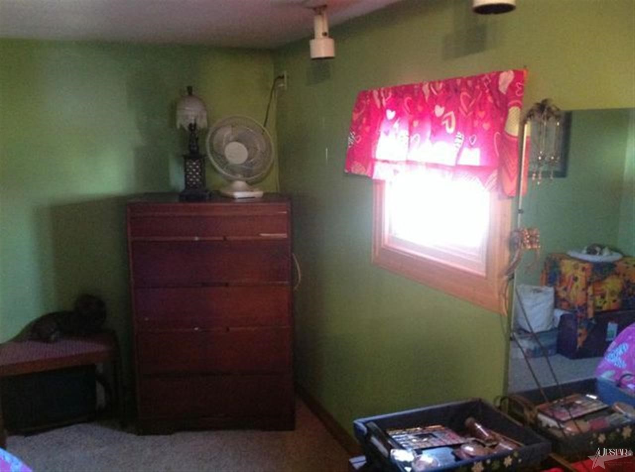 120 Egolf St, Churubusco, IN 46723 photo 8