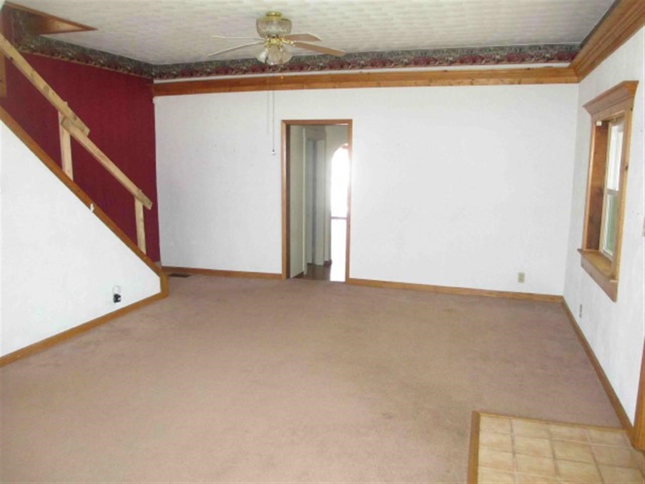721 S Main St, Jonesboro, IN 46938 photo 4