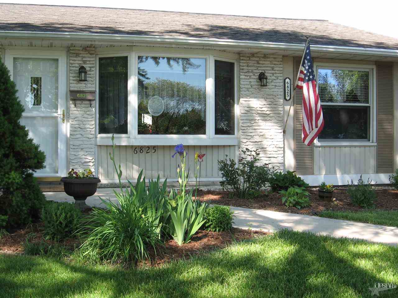 6825 Mimosa Ln, Fort Wayne, IN 46825 photo 3