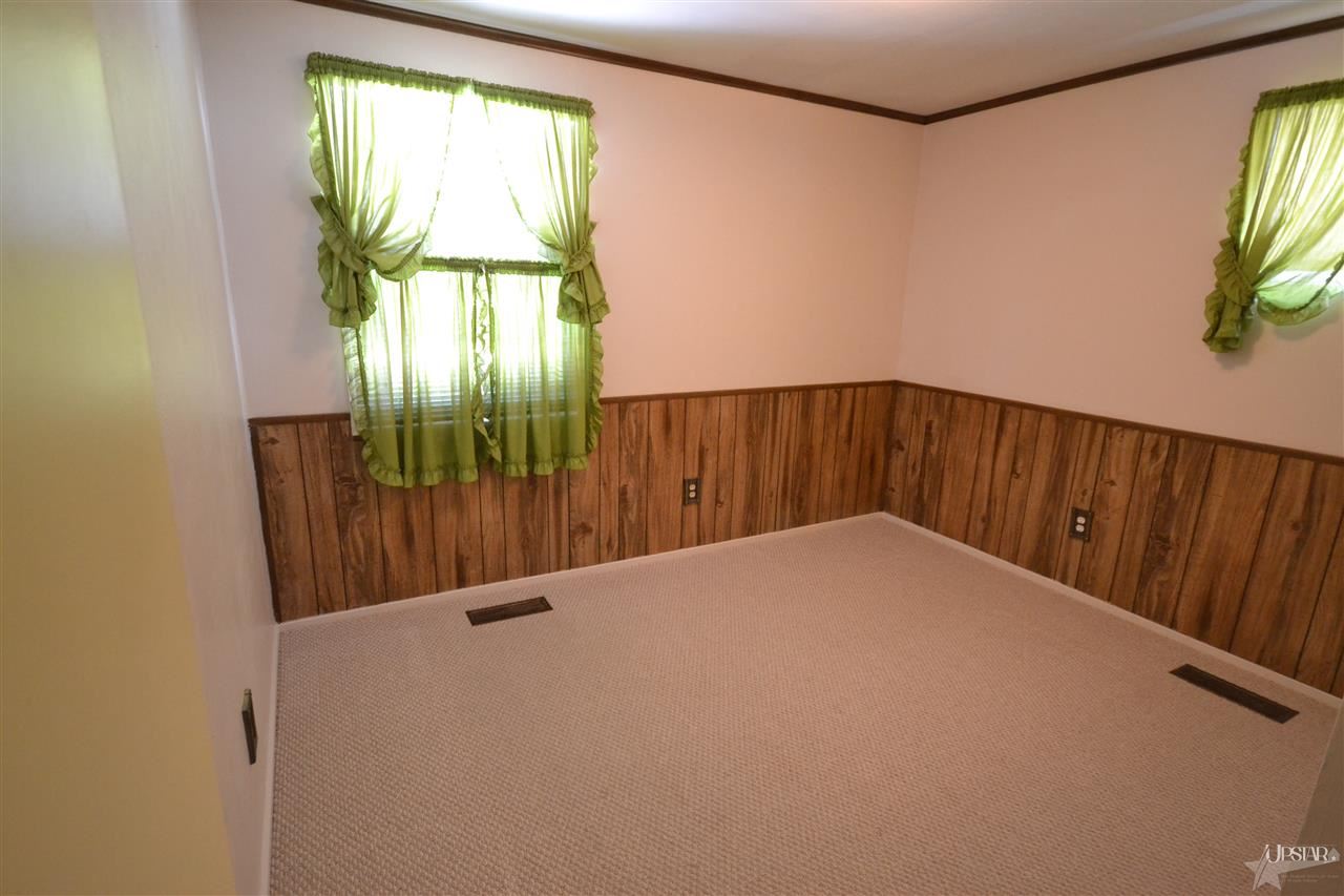 5910 S Bend Dr, Fort Wayne, IN 46804 photo 11