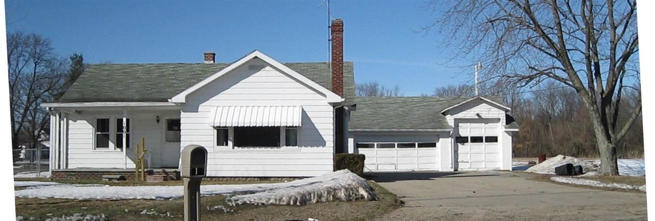 1001 Middlebury St, Goshen, IN 46526 photo 1