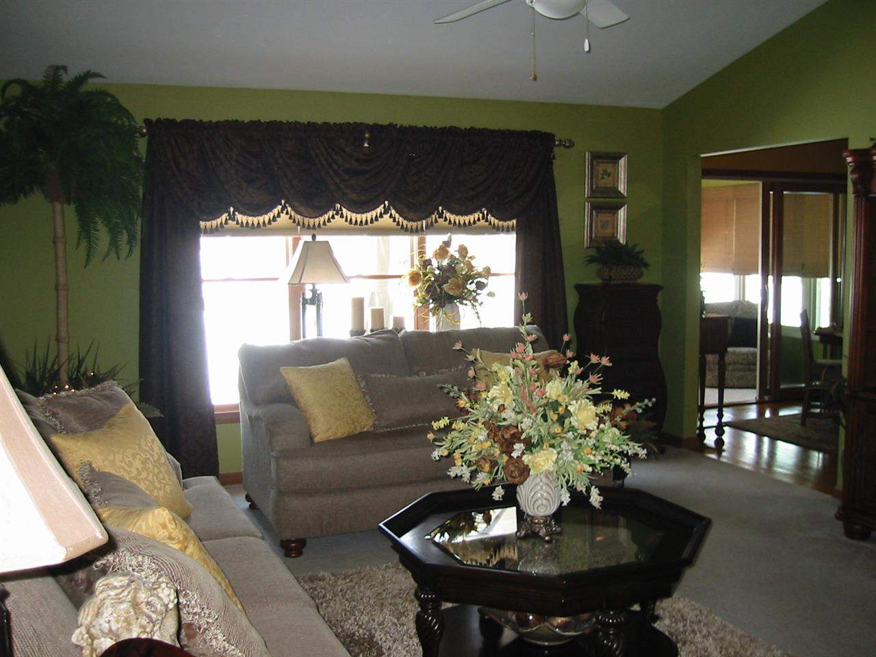 54127 Bridgewood Ct, Elkhart, IN 46514 photo 5