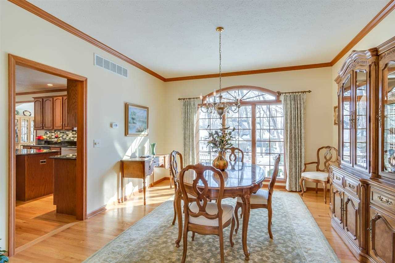 50514 Prestonwood Ct, Granger, IN 46530 photo 7