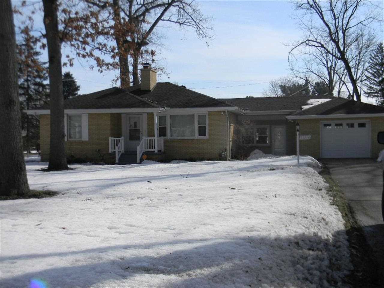 53116 E Oakmont Dr, South Bend, IN 46637 photo 1