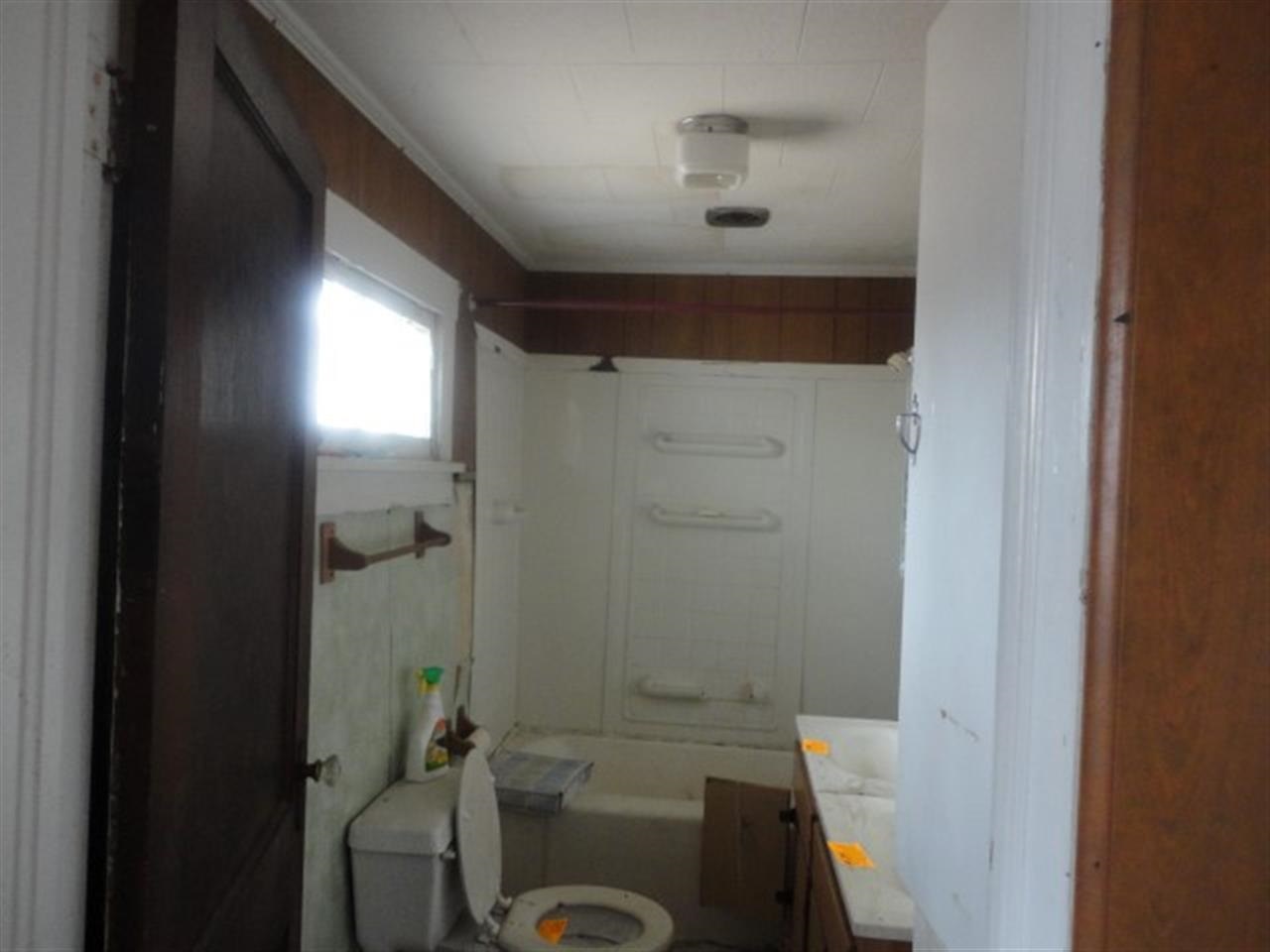 2905 S Nebraska St, Marion, IN 46953 photo 9