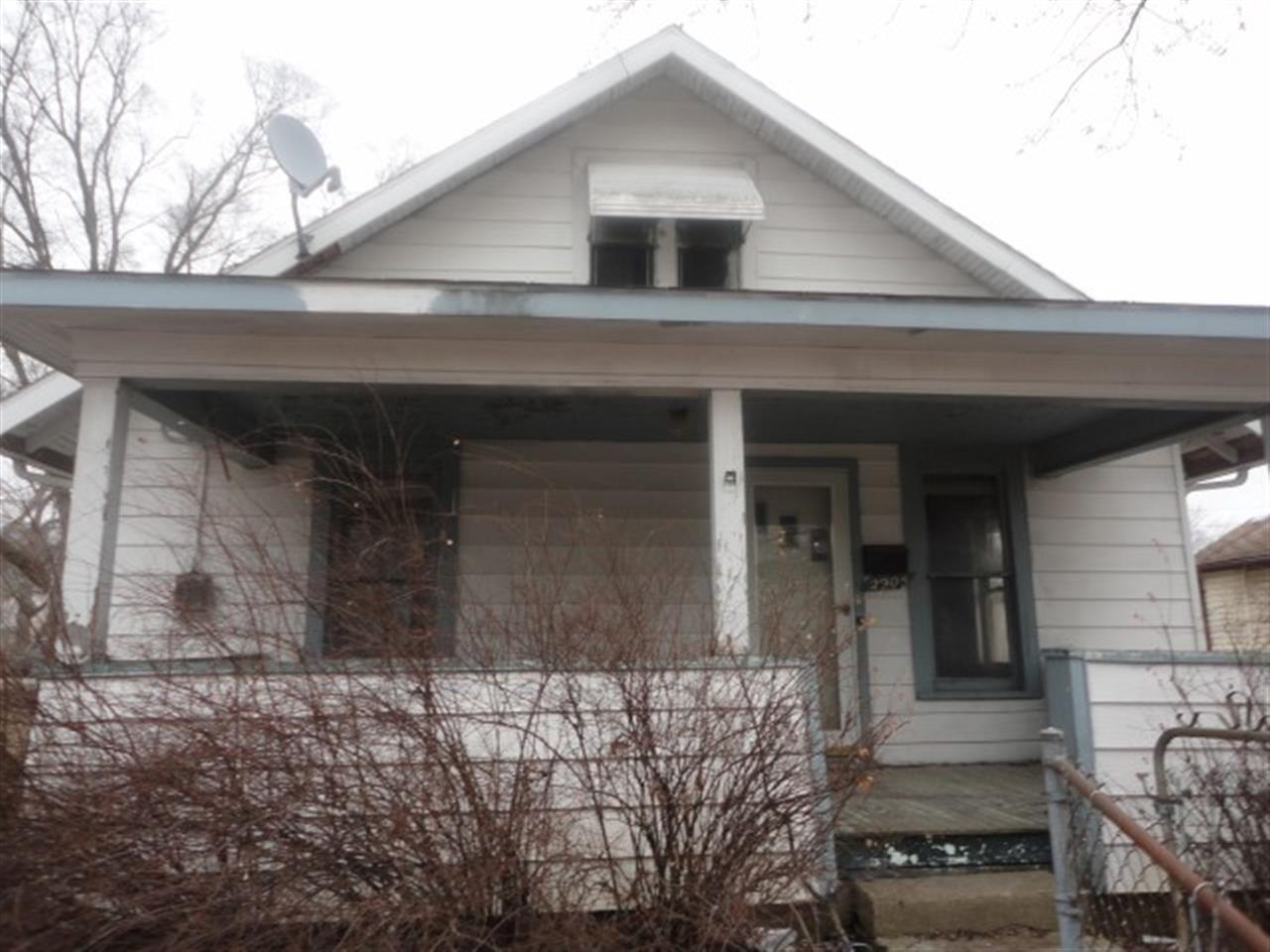 2905 S Nebraska St, Marion, IN 46953 photo 1