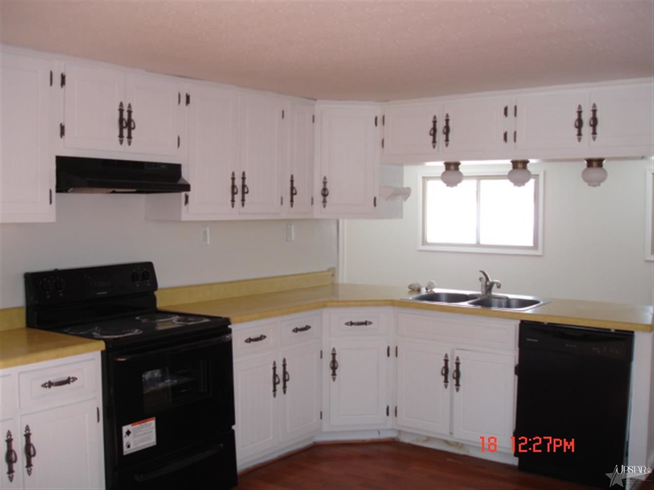 15708 Walnut St, Huntertown, IN 46748 photo 5