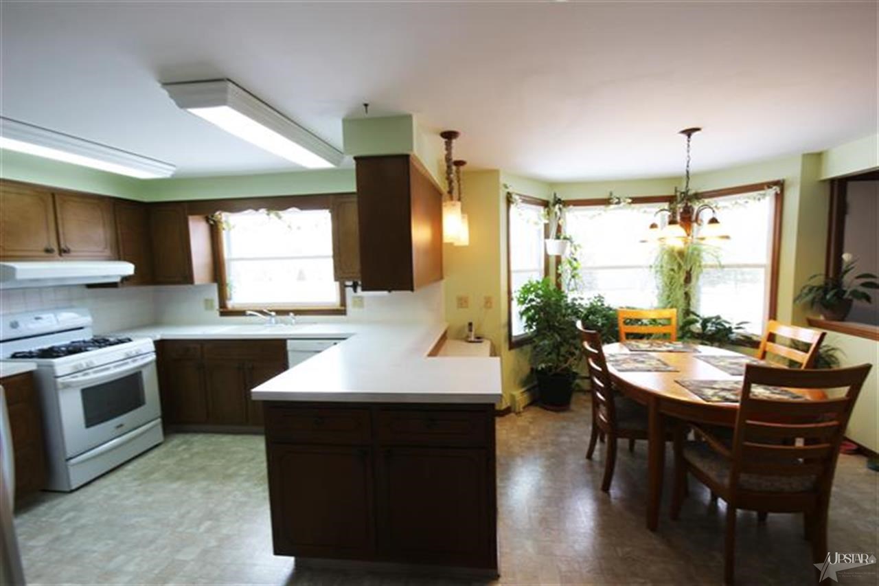 4315 Dalewood Dr, Fort Wayne, IN 46815 photo 8