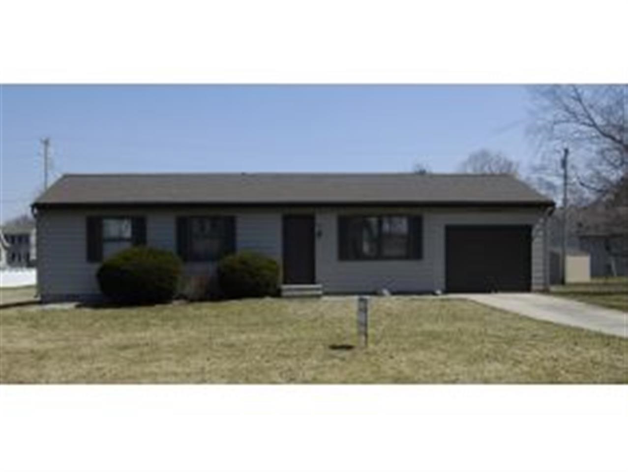107 Westview Ct, Argos, IN 46501 photo 1
