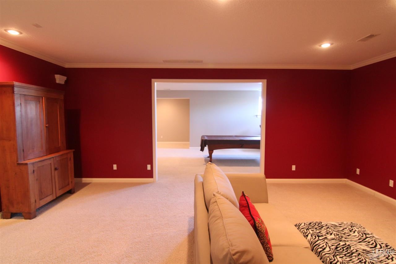 4033 Cadera Cv, Fort Wayne, IN 46845 photo 9