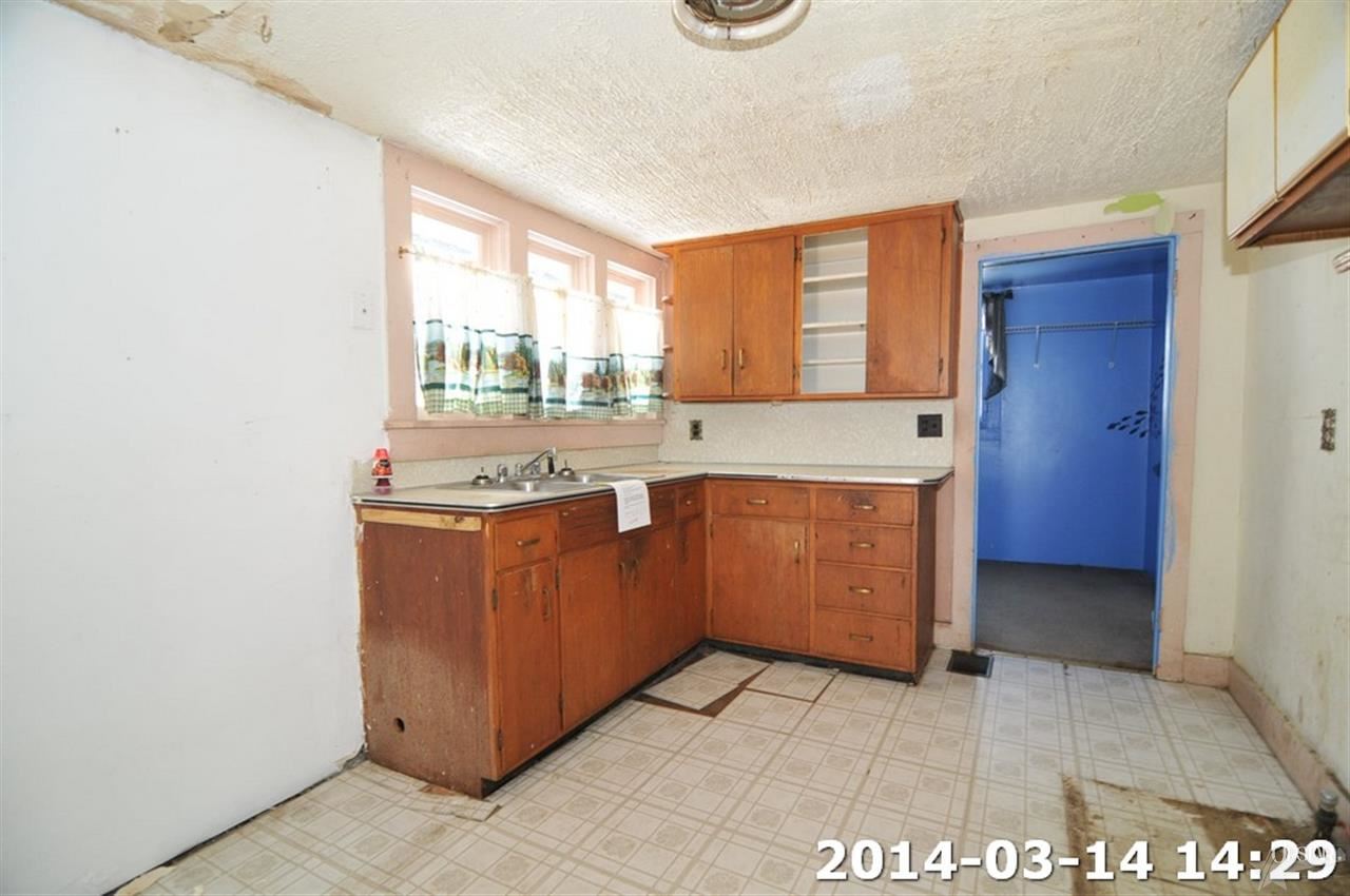 117 James St, Butler, IN 46721 photo 9