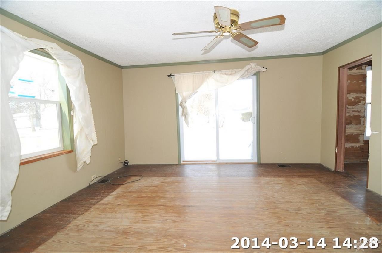 117 James St, Butler, IN 46721 photo 6