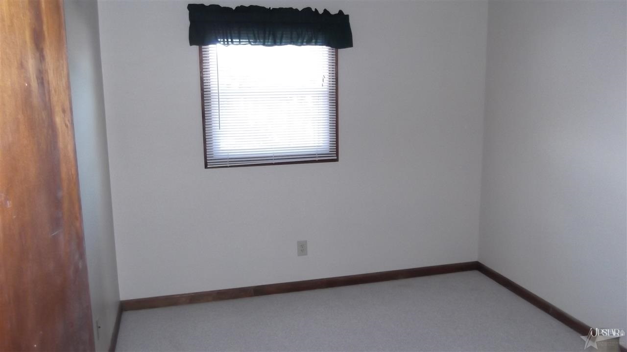 6321 Bennington Dr, Fort Wayne, IN 46815 photo 22
