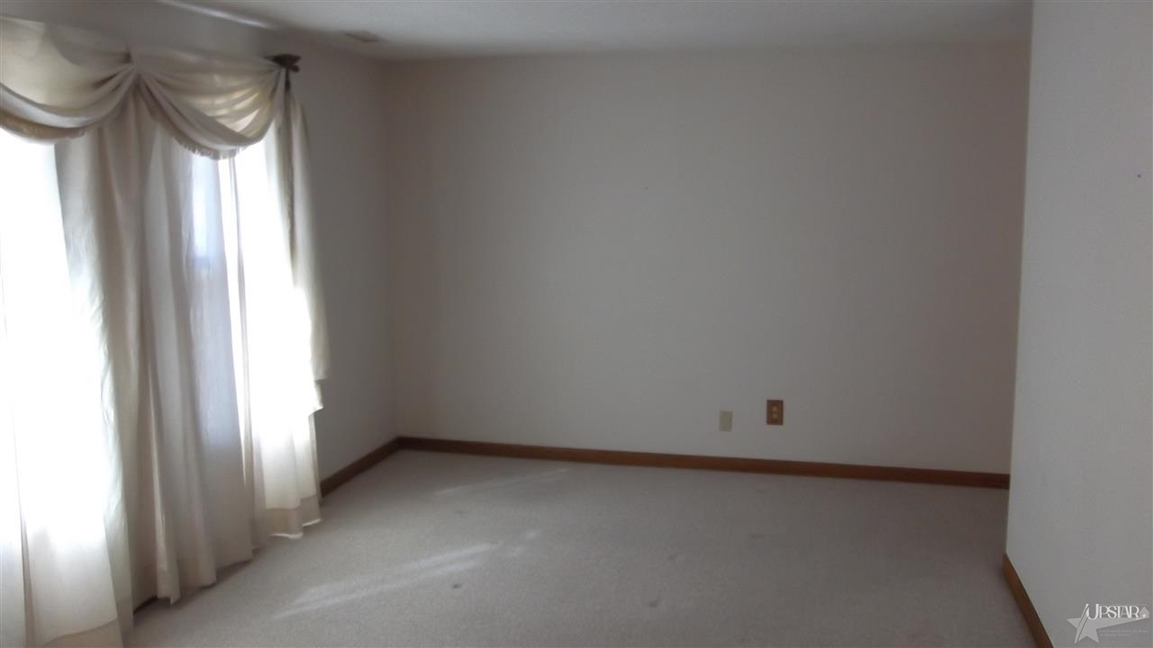 6321 Bennington Dr, Fort Wayne, IN 46815 photo 15