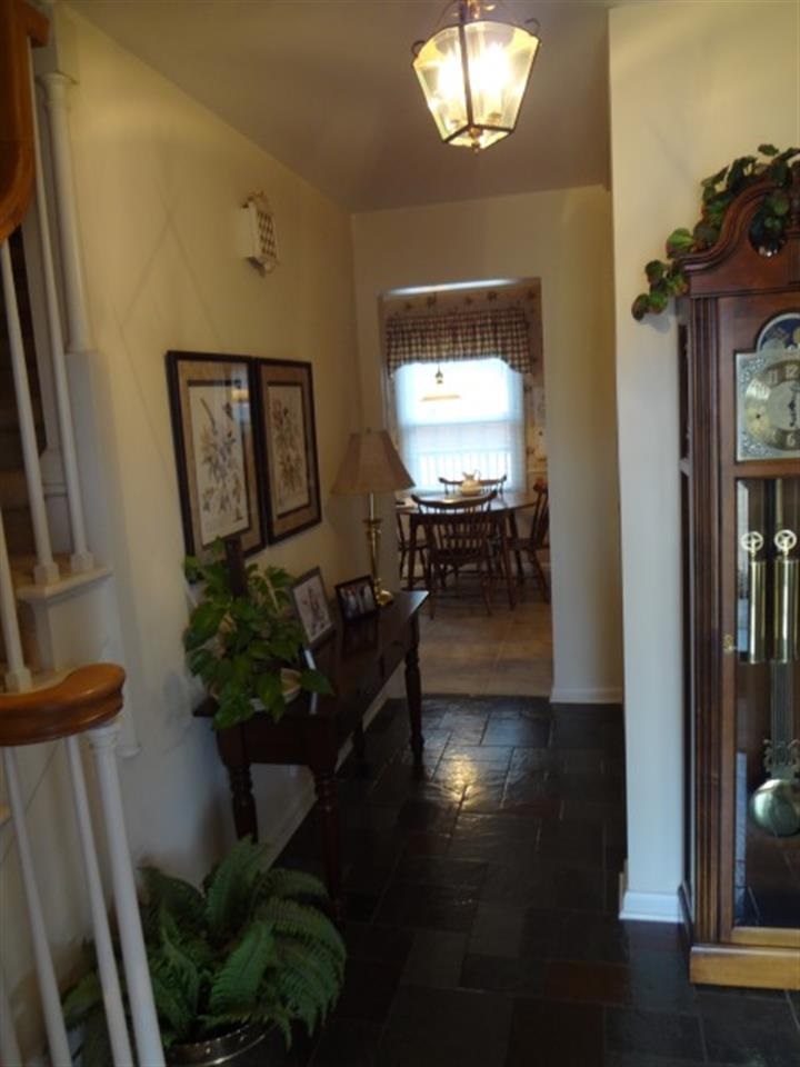 447 S Saint James Blvd, Evansville, IN 47714 photo 8