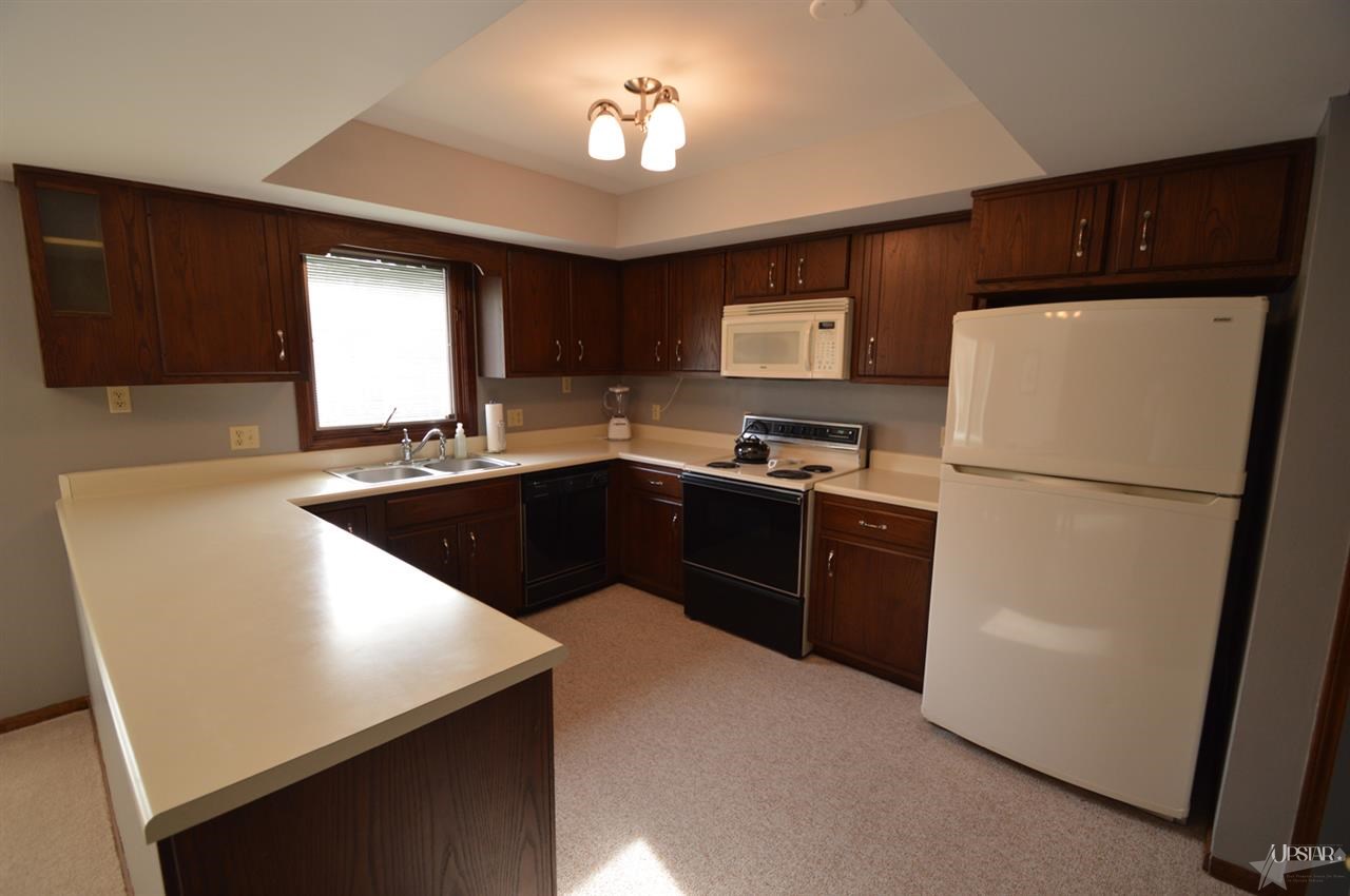 10624 Lake Pointe Dr, Fort Wayne, IN 46845 photo 11