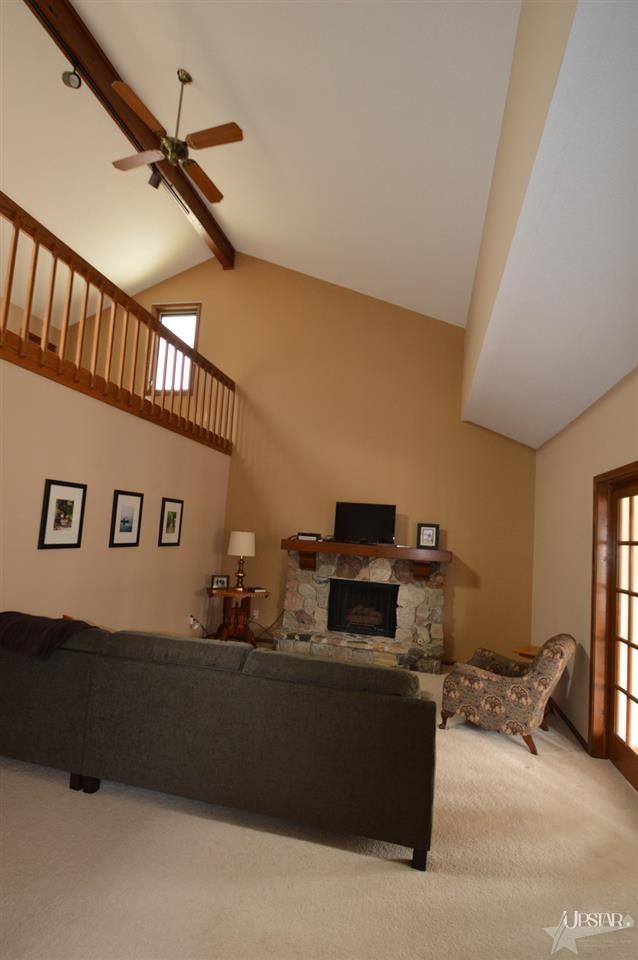 10624 Lake Pointe Dr, Fort Wayne, IN 46845 photo 4