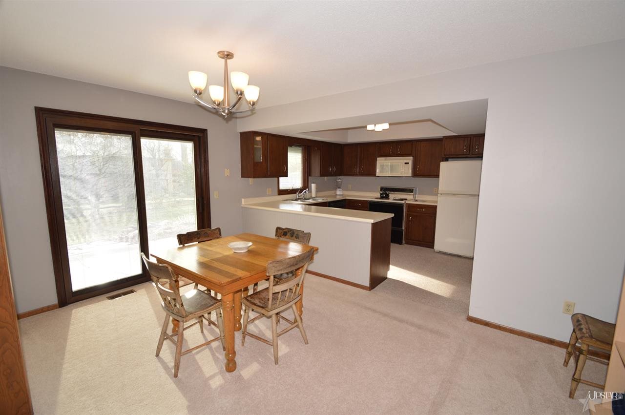 10624 Lake Pointe Dr, Fort Wayne, IN 46845 photo 15