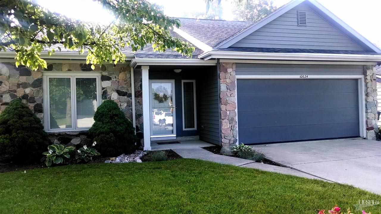 10624 Lake Pointe Dr, Fort Wayne, IN 46845 photo 1
