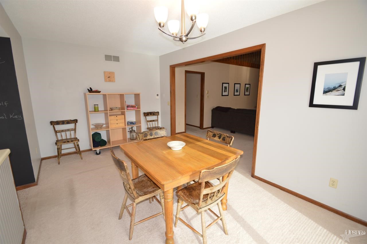 10624 Lake Pointe Dr, Fort Wayne, IN 46845 photo 14
