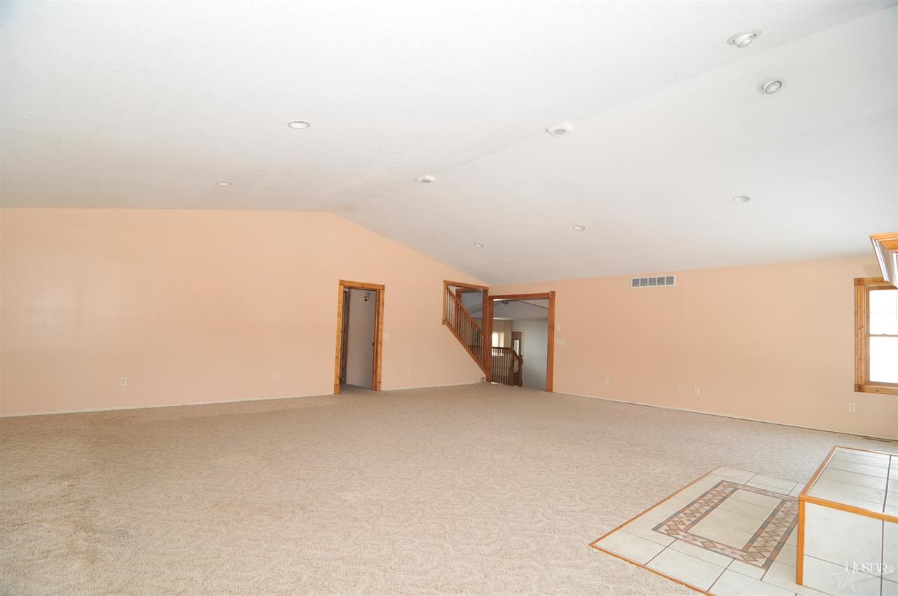 1620 Gillieron Rd, Fort Wayne, IN 46825 photo 8