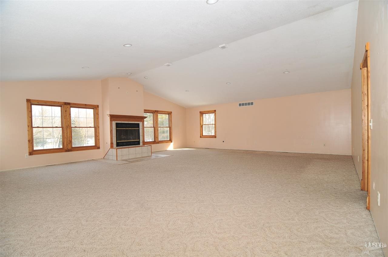 1620 Gillieron Rd, Fort Wayne, IN 46825 photo 6