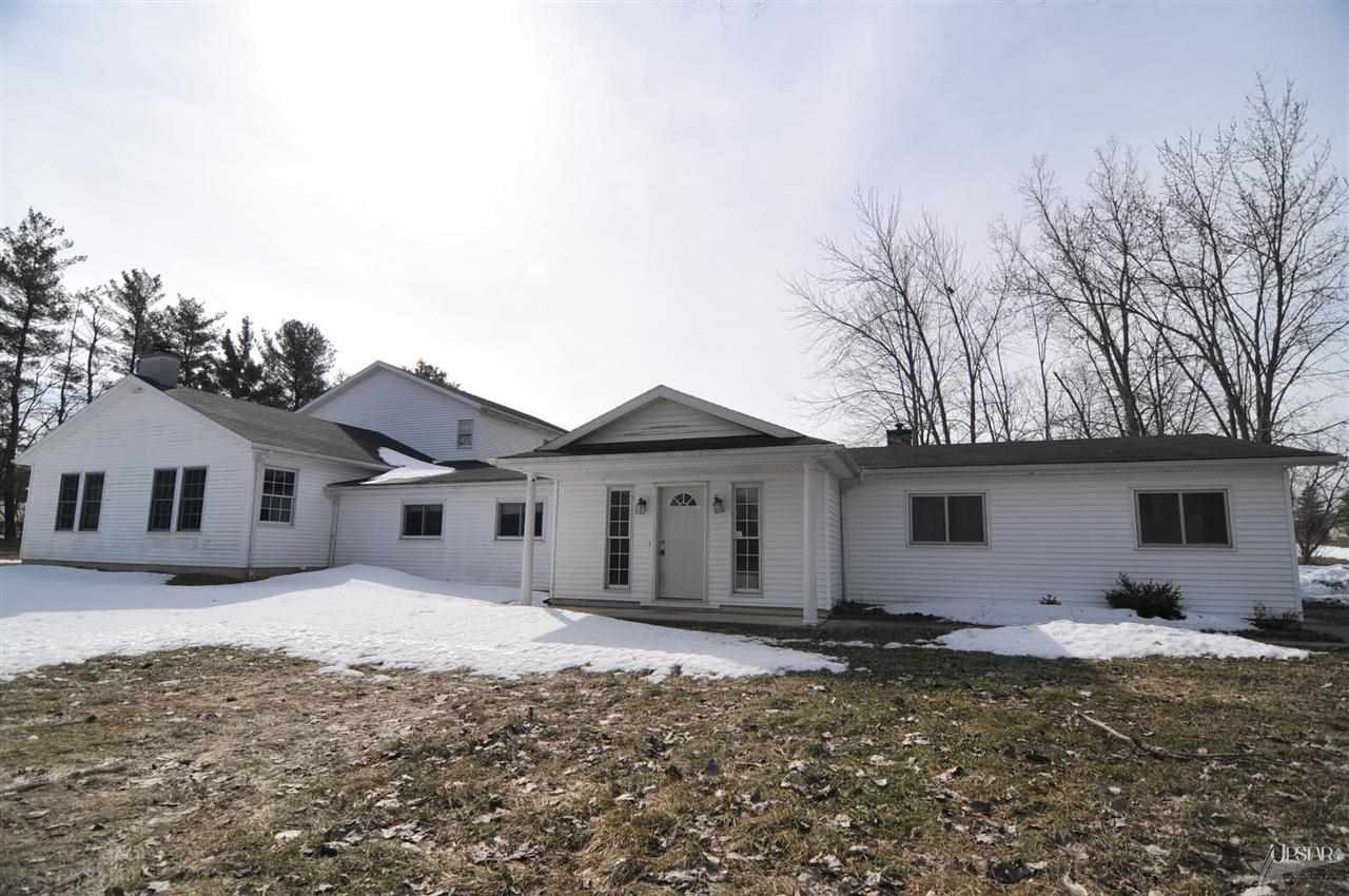 1620 Gillieron Rd, Fort Wayne, IN 46825 photo 1