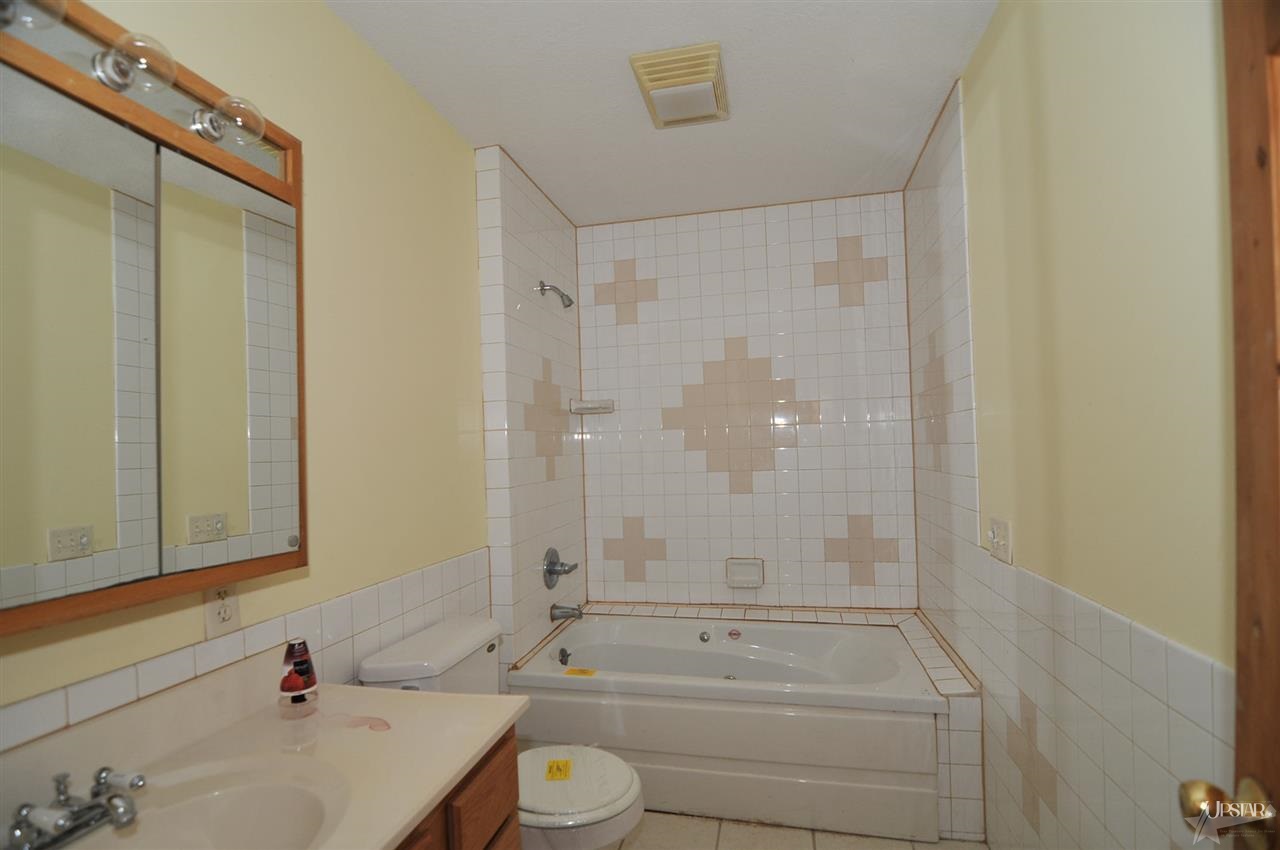 1620 Gillieron Rd, Fort Wayne, IN 46825 photo 13