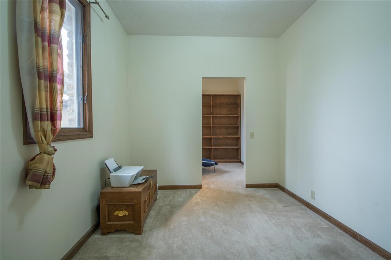 3700 E Bluebird Ln, Bloomington, IN 47401 photo 17