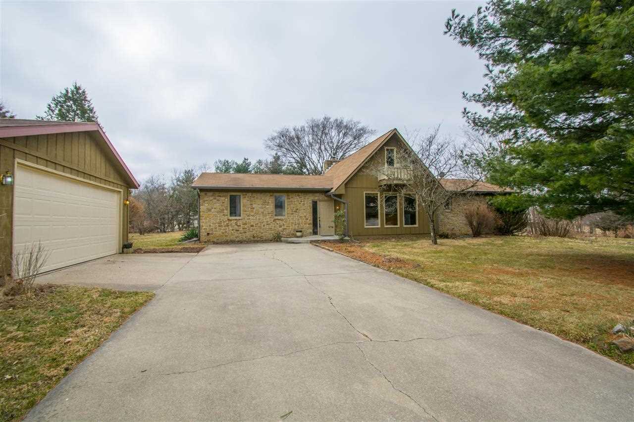 3700 E Bluebird Ln, Bloomington, IN 47401 photo 2