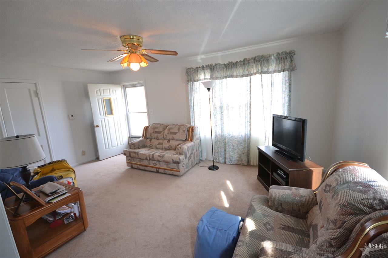 2204 Dellwood Dr, Fort Wayne, IN 46803 photo 4
