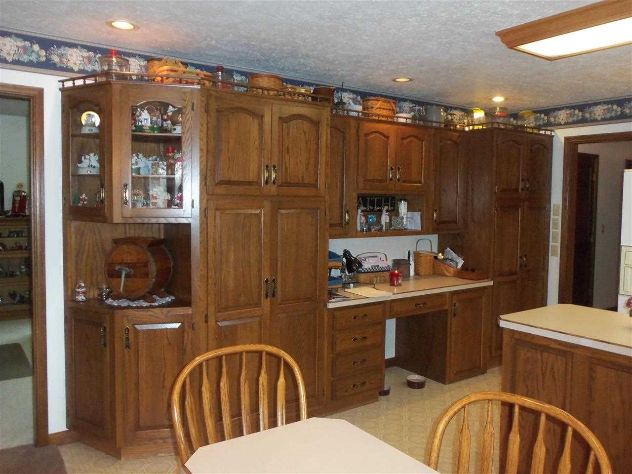 1699 Elliott Dr, Winslow, IN 47598 photo 3
