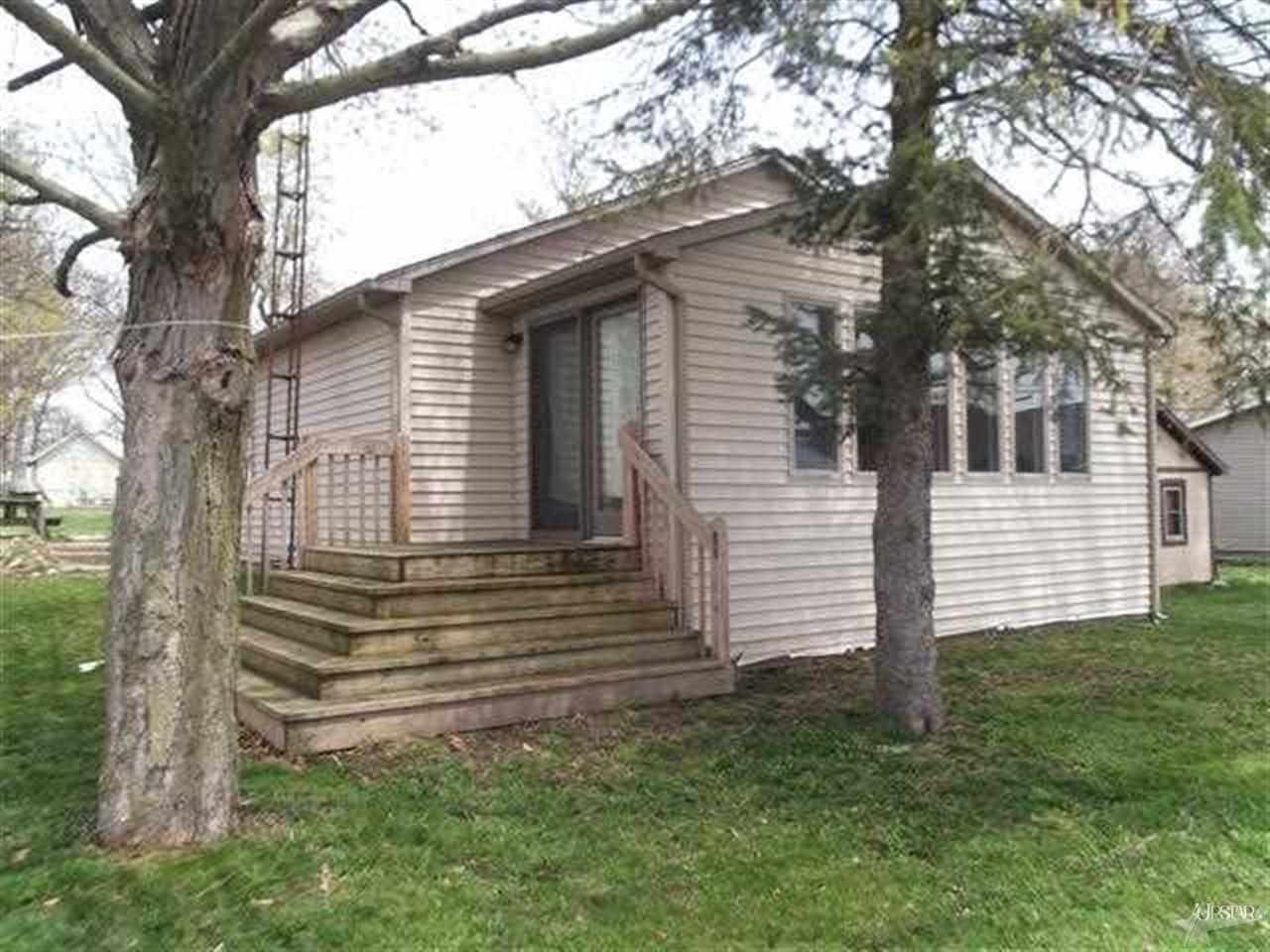 11540 E 333 S, Lagrange, IN 46761 photo 1
