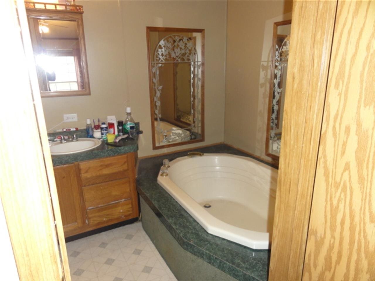 2640 N Troy Ave, Delphi, IN 46923 photo 8