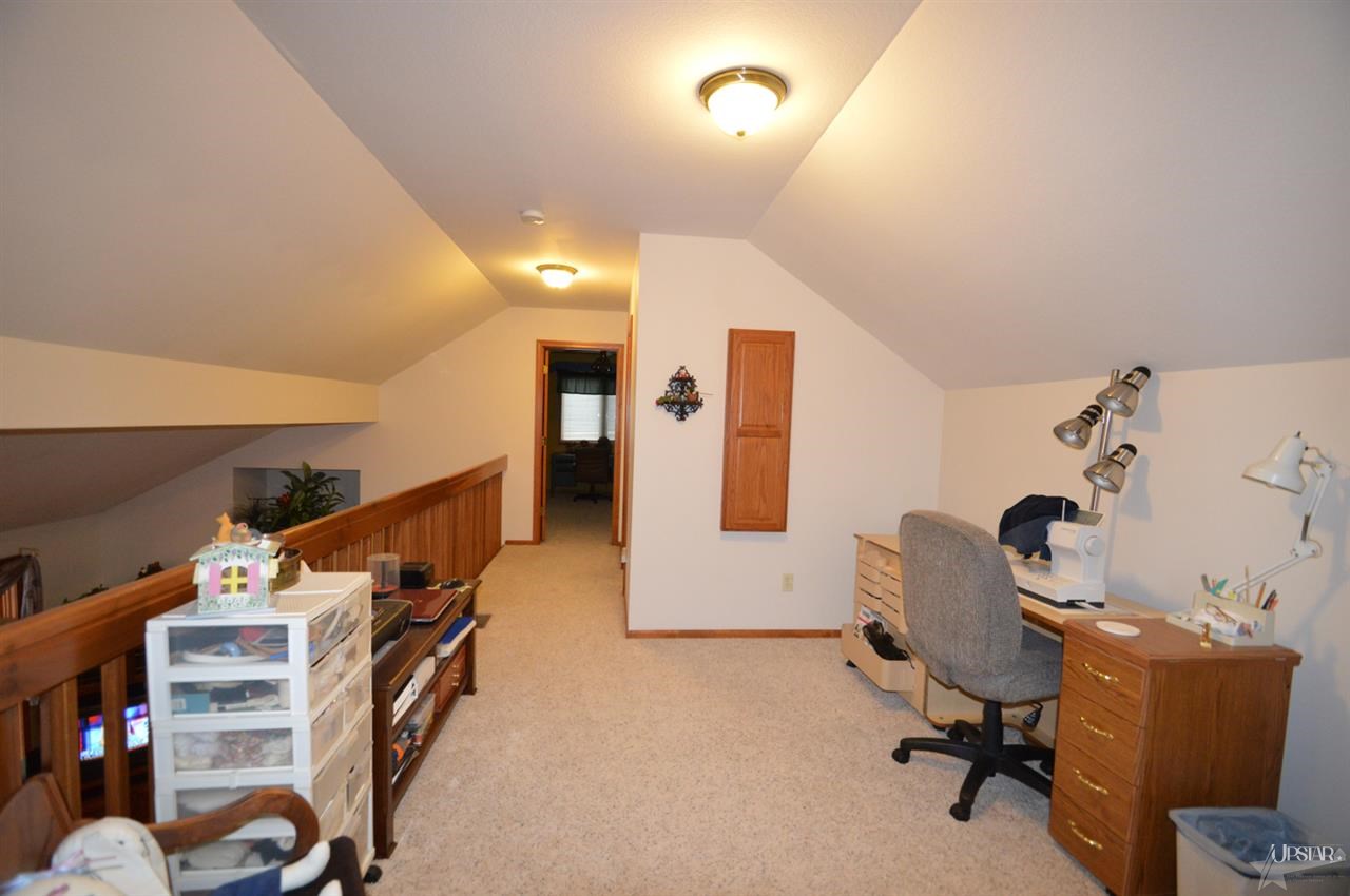 3715 Flowing Brook Dr, Fort Wayne, IN 46818 photo 19
