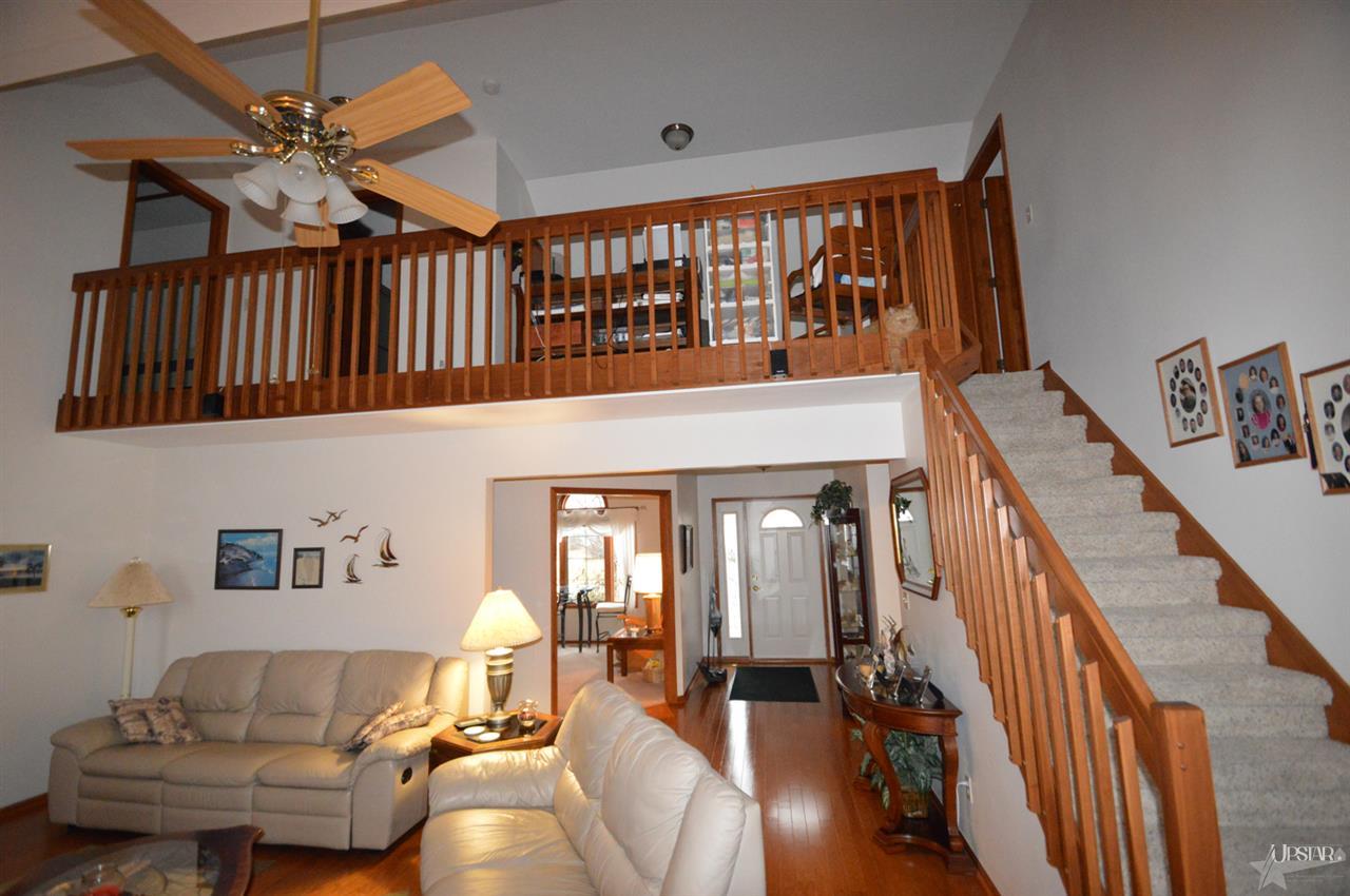 3715 Flowing Brook Dr, Fort Wayne, IN 46818 photo 7