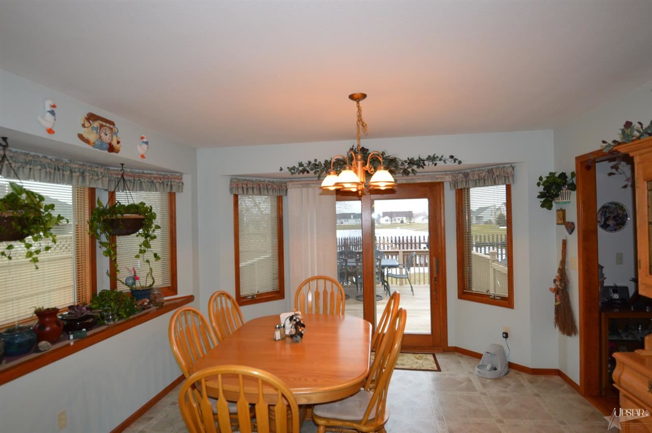 3715 Flowing Brook Dr, Fort Wayne, IN 46818 photo 10