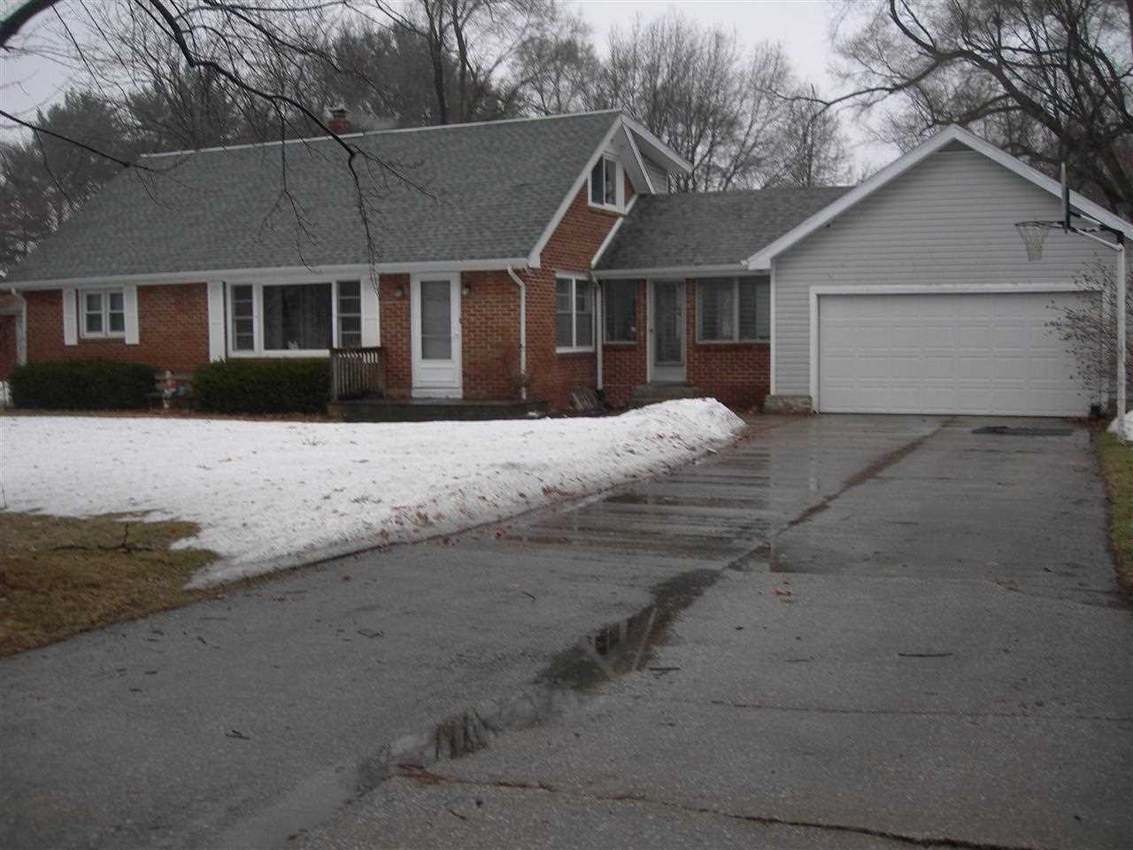 2052 E Lasalle Ave, Mishawaka, IN 46545 photo 8