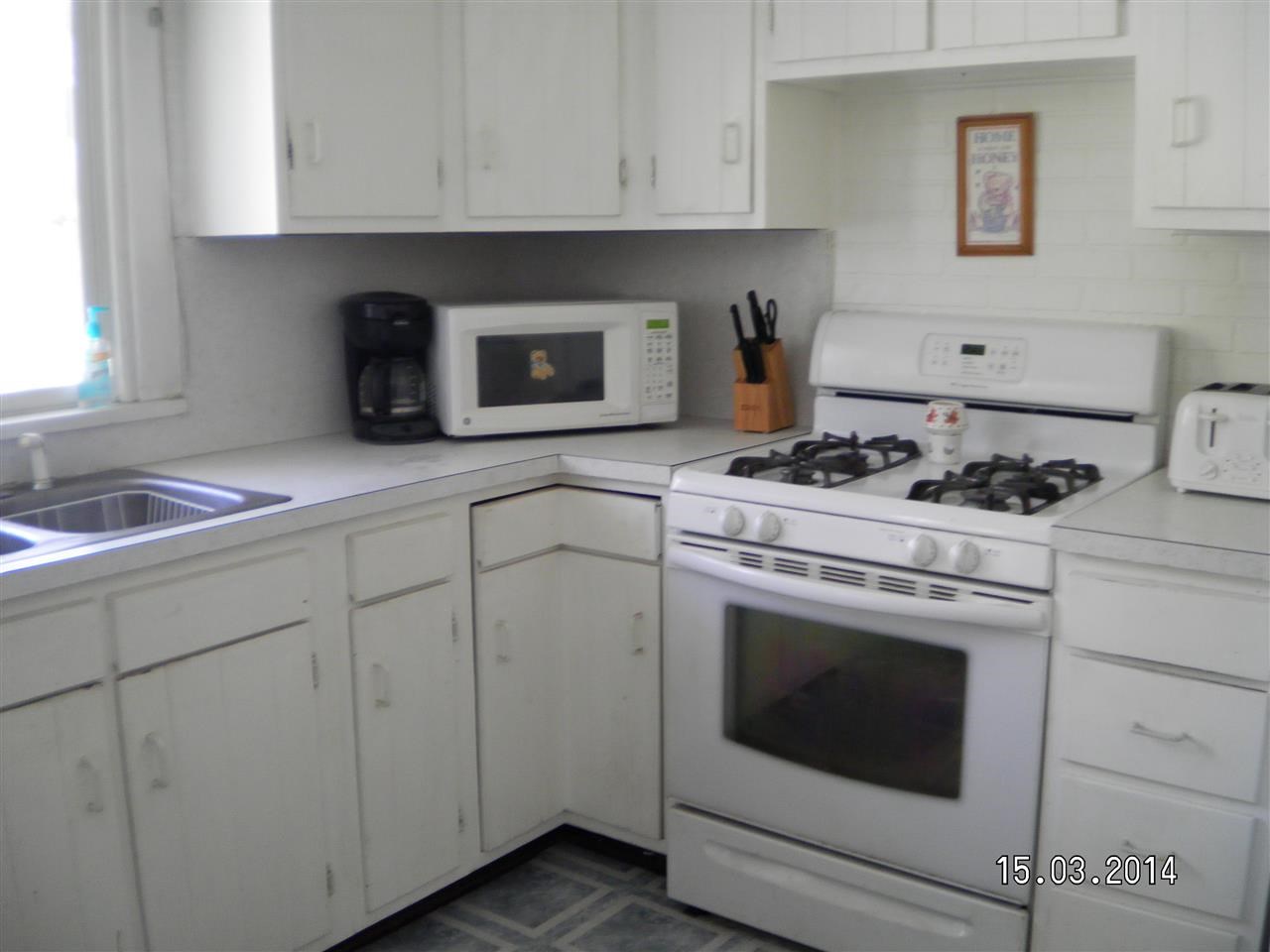 2052 E Lasalle Ave, Mishawaka, IN 46545 photo 4