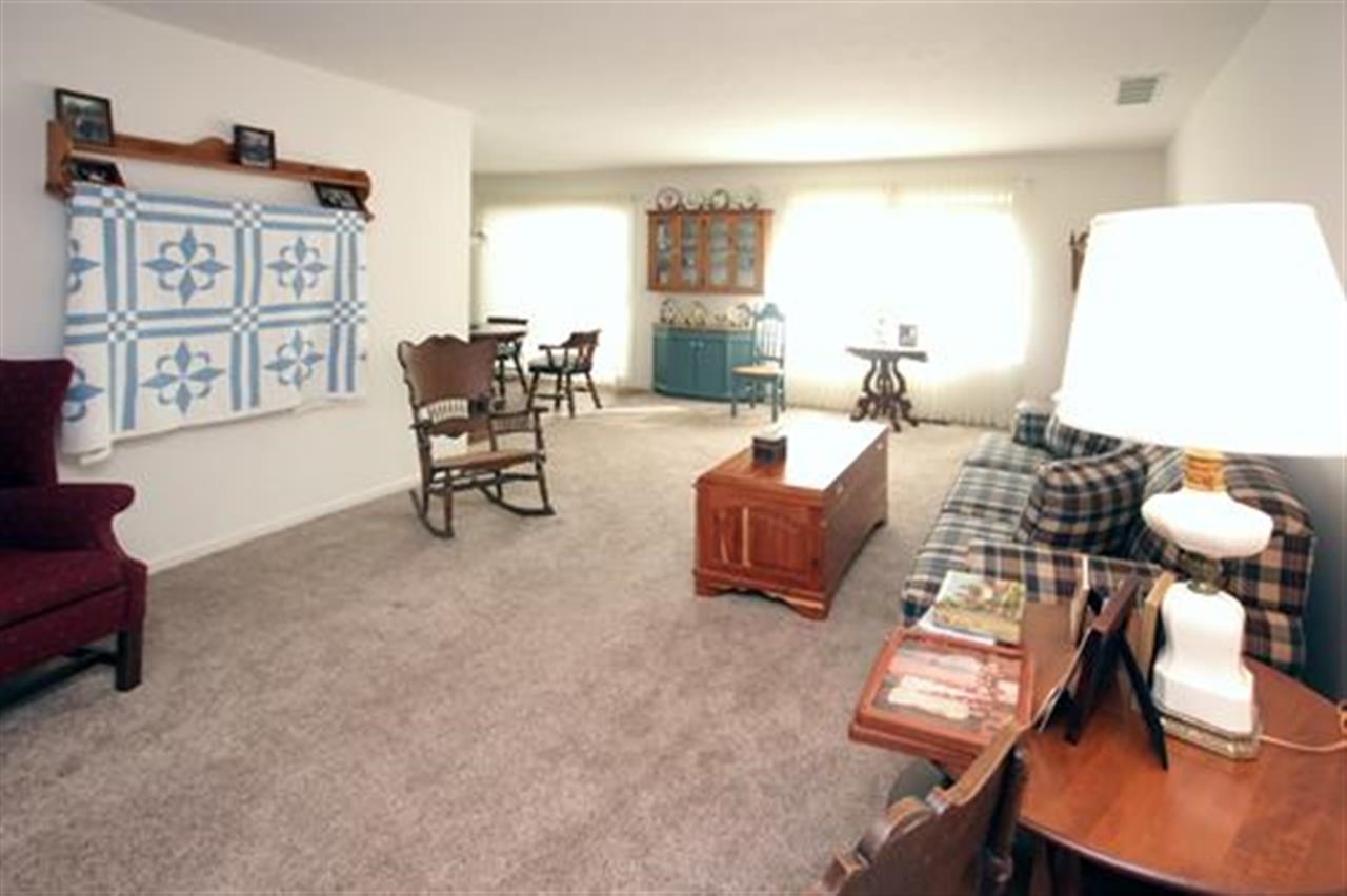 18532 Garwood Ct, South Bend, IN 46637 photo 8