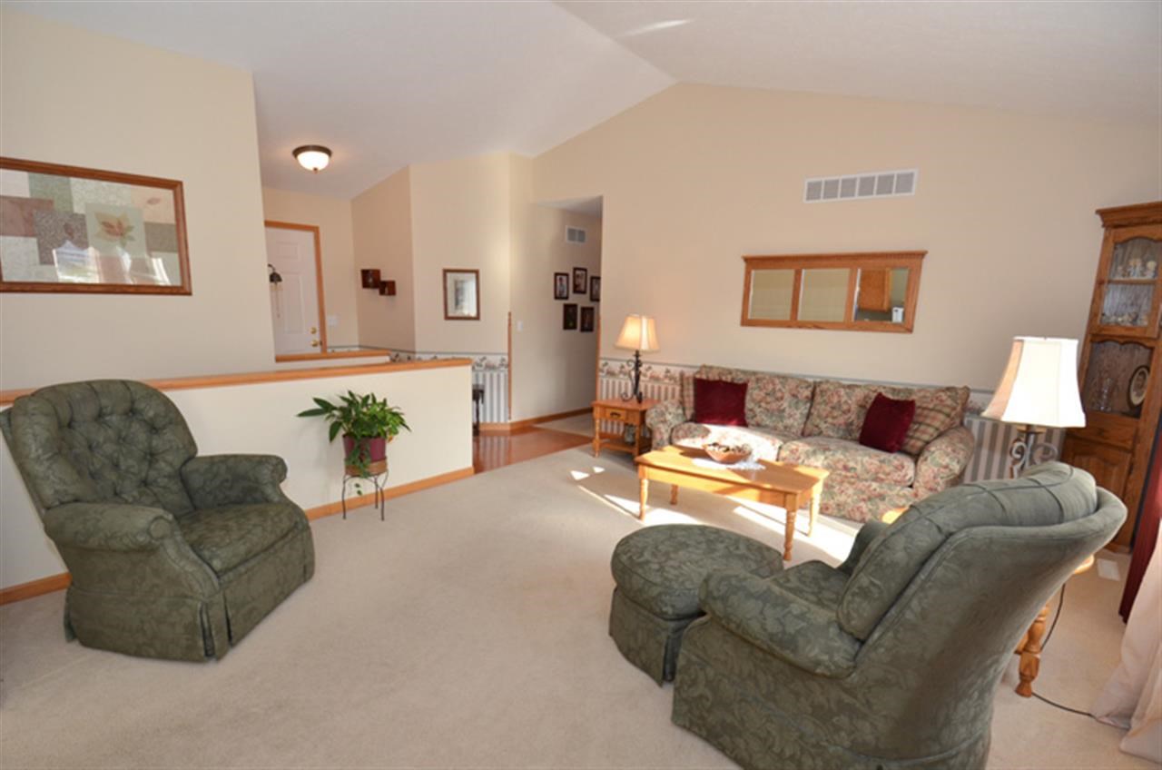 55050 Patrician Park Dr, Osceola, IN 46561 photo 4