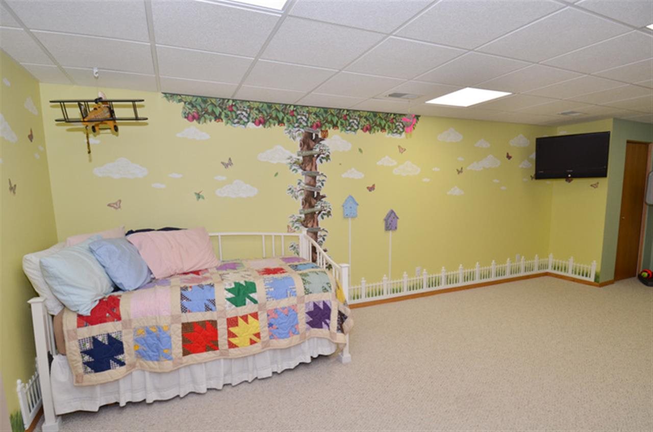 55050 Patrician Park Dr, Osceola, IN 46561 photo 16