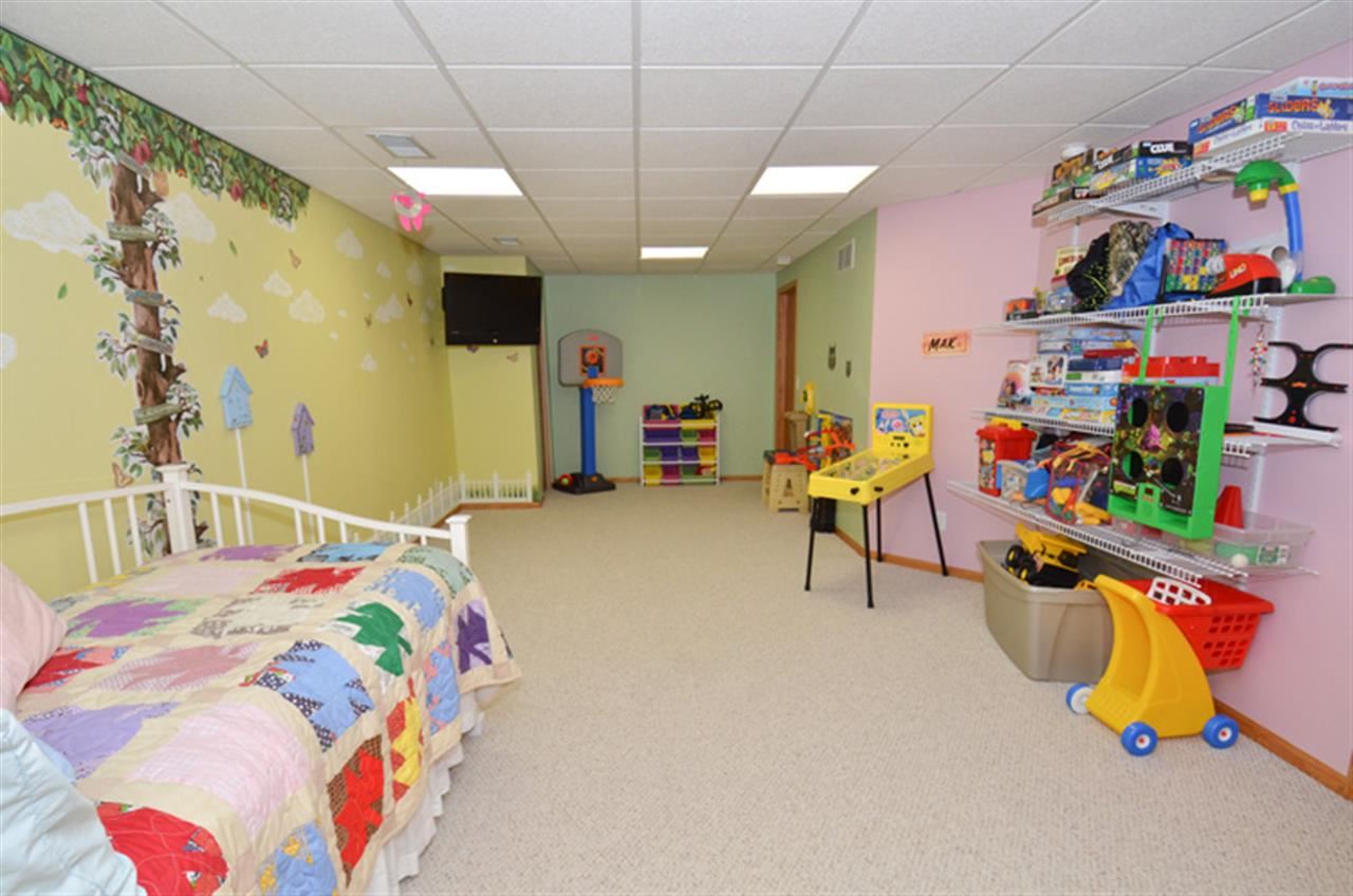 55050 Patrician Park Dr, Osceola, IN 46561 photo 17