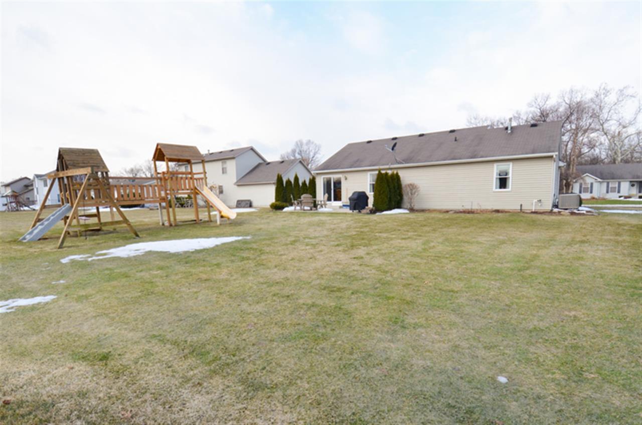 55050 Patrician Park Dr, Osceola, IN 46561 photo 6