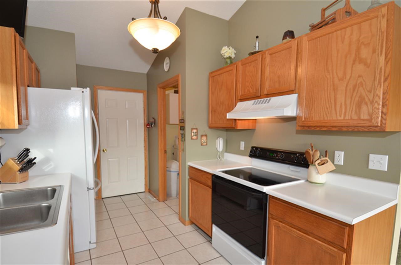 55050 Patrician Park Dr, Osceola, IN 46561 photo 3