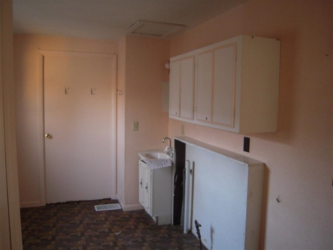 355 E Green St, Frankfort, IN 46041 photo 15